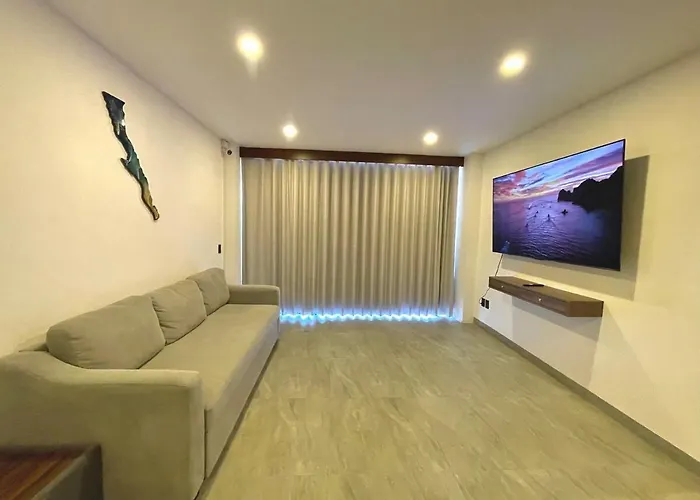 Marea Sabina Luxury Ocean View & Amenities Apartment